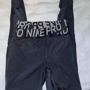 Nike Pro leggings